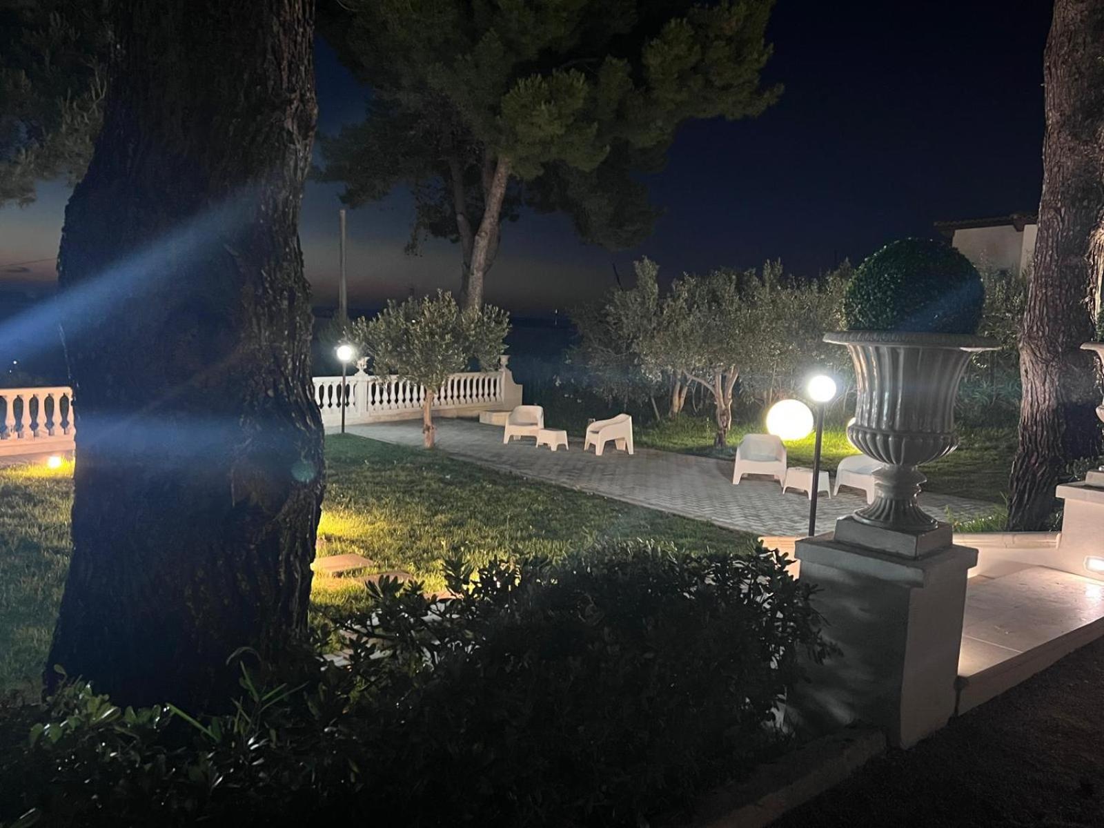 Villa Nunziatella Badia ตรัปเปโต ภายนอก รูปภาพ