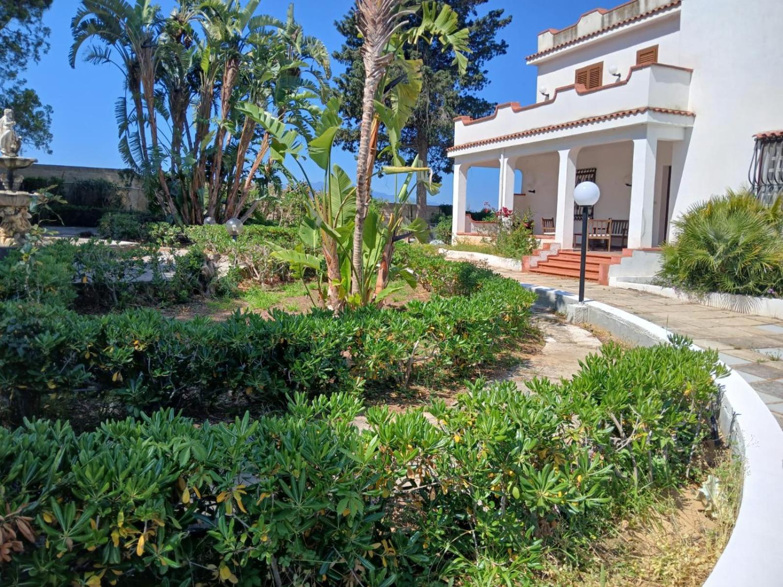 Villa Nunziatella Badia ตรัปเปโต ห้อง รูปภาพ